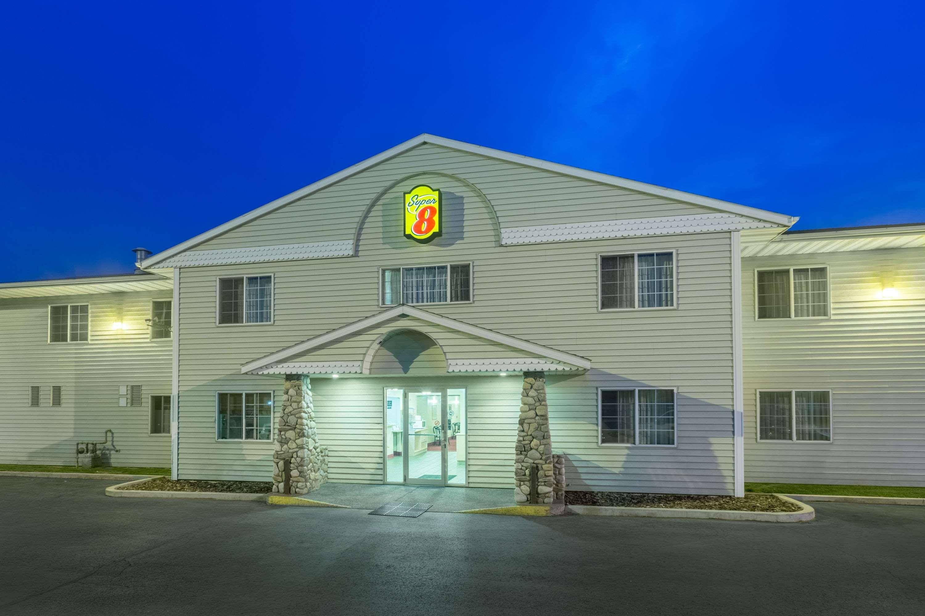 Hotel Super 8 By Wyndham Hamilton Extérieur photo