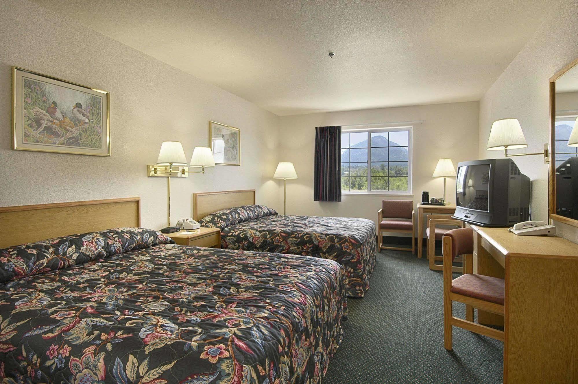 Hotel Super 8 By Wyndham Hamilton Chambre photo